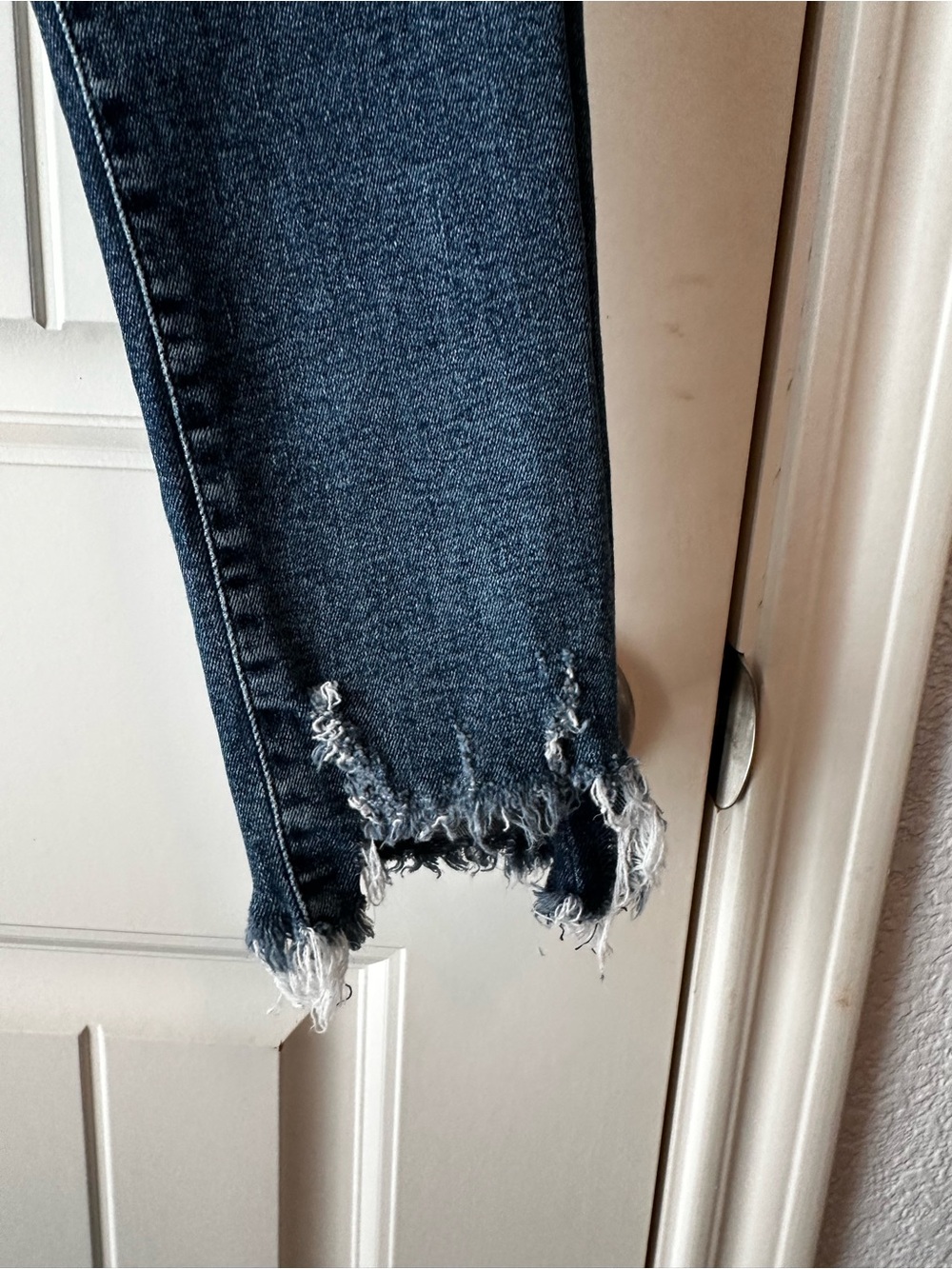 Agolde High-Rise Medium-Dark Blue Skinny Raw Hem Jeans size 27 - Picture 4 of 11